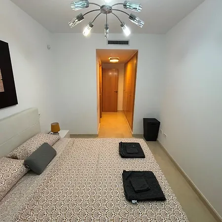 Marina Raset - Serviden アパート デニア